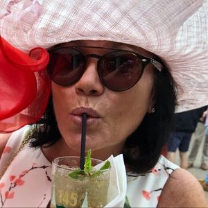 Meet your Posher, Lori